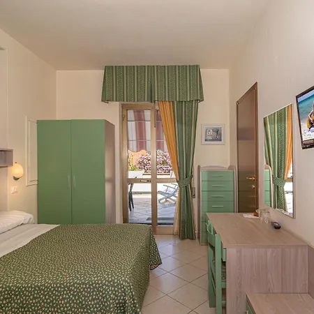 Hotel Mariani Lido di Camaiore Exterior photo